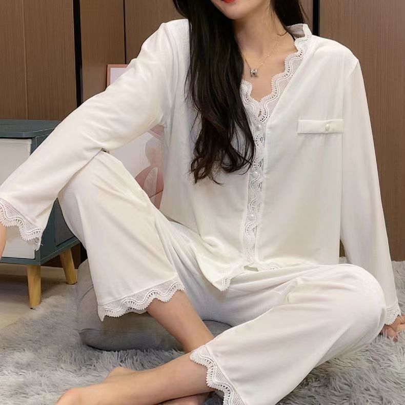 Women's Simple Printed Velvet Long Sleeves Trousers Pajamas Suit