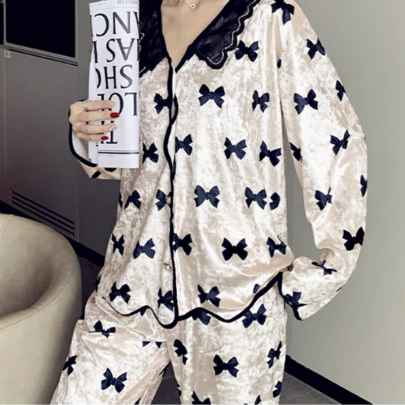 Women's Simple Printed Velvet Long Sleeves Trousers Pajamas Suit