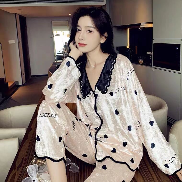 Women's Simple Printed Velvet Long Sleeves Trousers Pajamas Suit